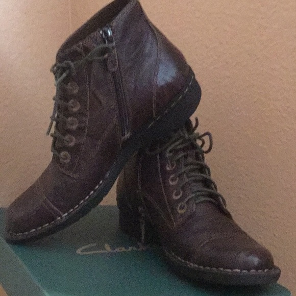 Ankle boots - Picture 2 of 3